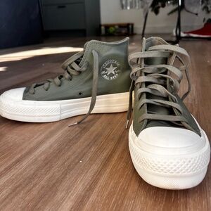Platform Converse Green Leather Shoes (W8)